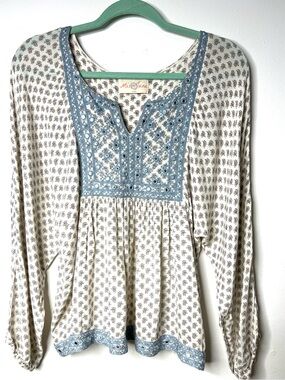 Miss June Paris Ivory Peasant Blouse  Blue Embroidered Yoke Top SZ M EUC